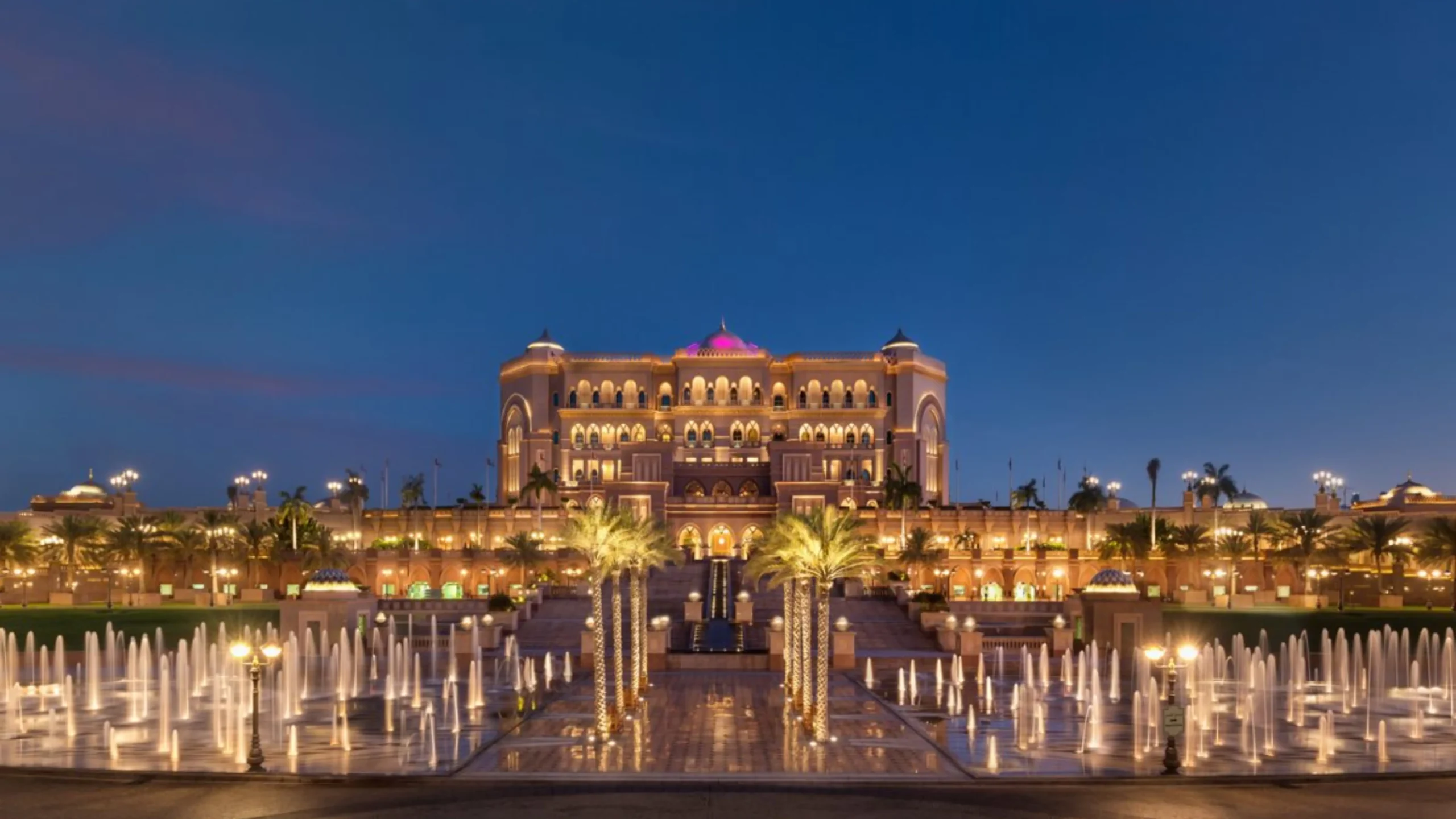 Emirates Palace – Iconic 5-Star Luxury Hotel in Abu Dhabi by Mandarin Oriental